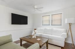 Cozy Coastal Retreat Near Beach & Dining - Image 2