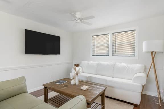 Cozy Coastal Retreat Near Beach & Dining - Image 2