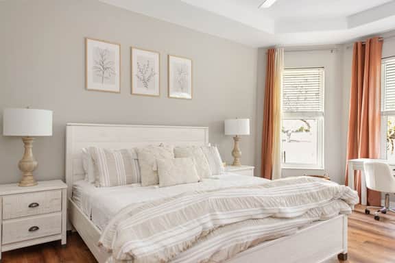 Pet-Friendly House w/ Pool & Beach Access - Image 3